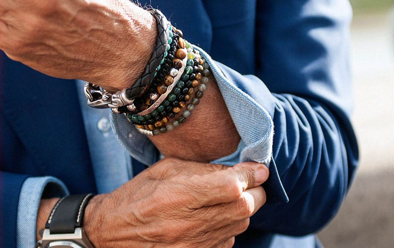 If it’s good enough for Ryan Reynolds, we’re in: Stacked Bracelets