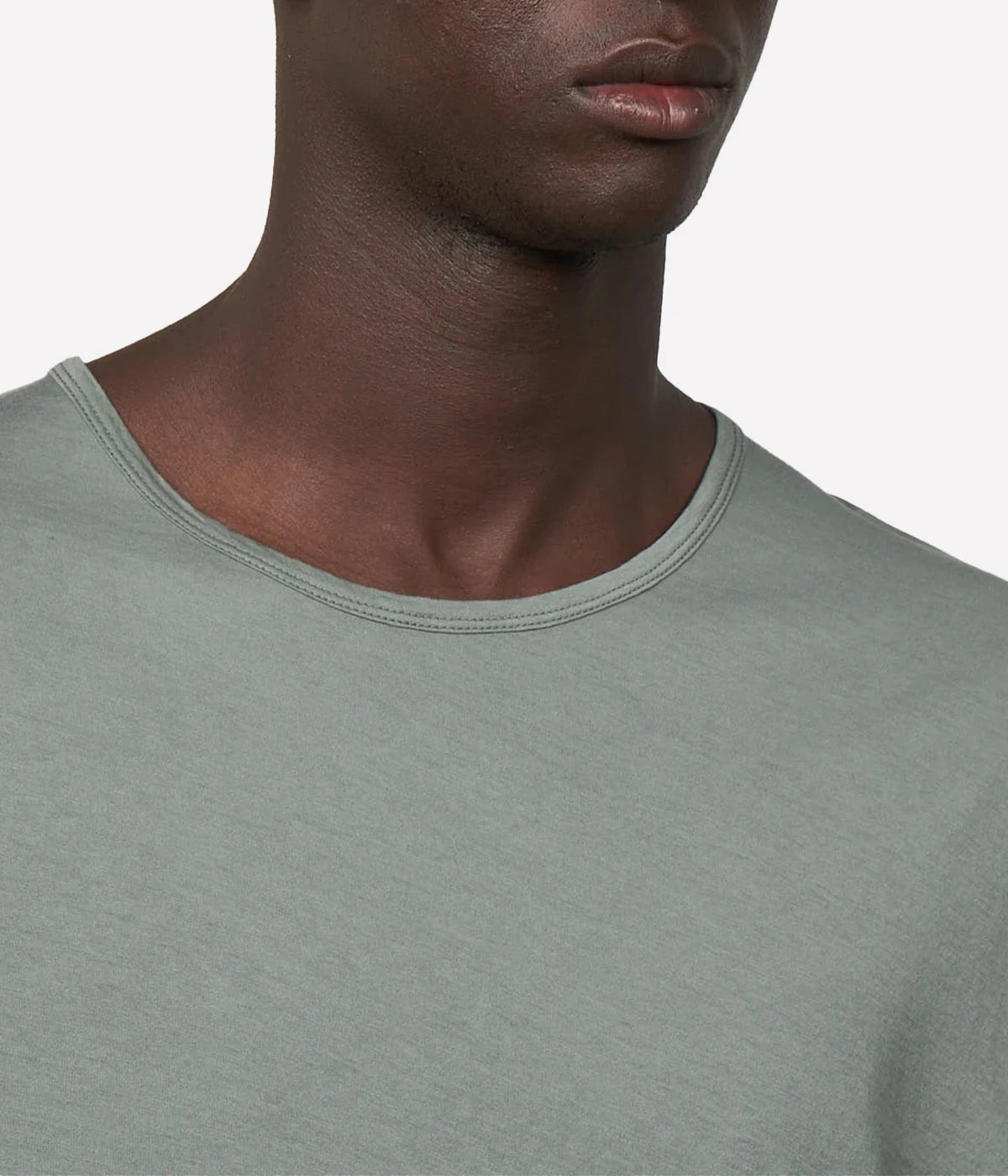 Mens Knitted T-Shirt Light Crew in Olive