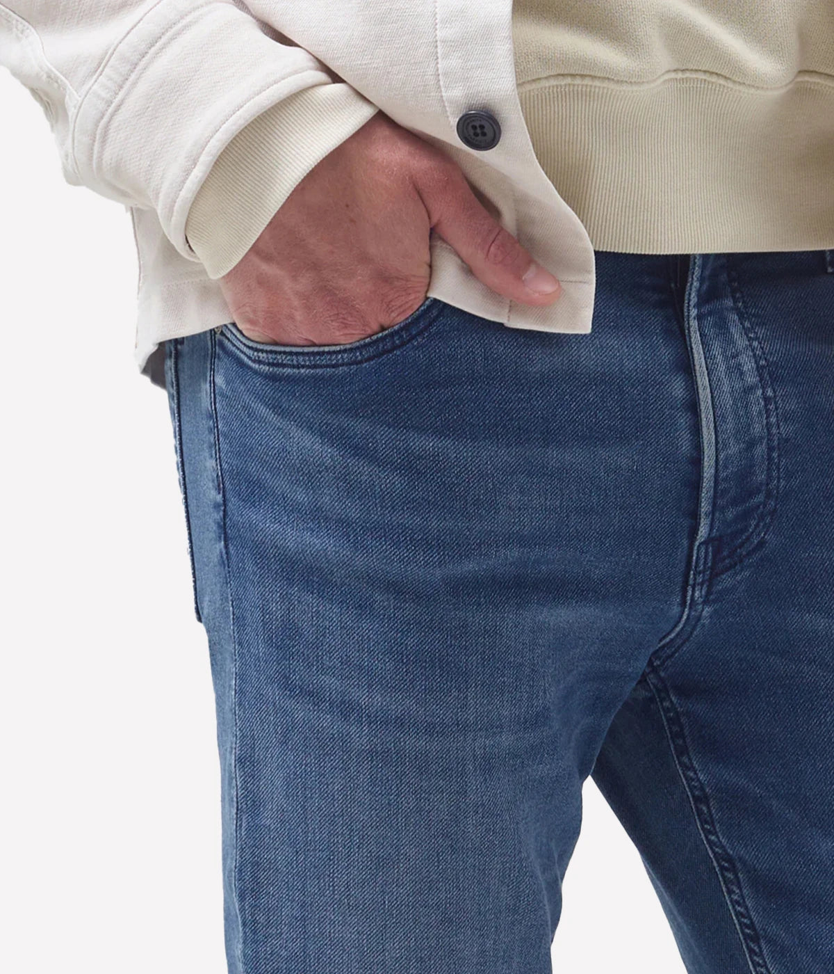 Adler Jean, featuring a low-rise waist and tapered legs. Inspired by the city's rock scene, this streamlined jean is free of embellishments for a minimalist, unfussy design. Crafted from a blend of lyocell, organic cotton, modal, polyester, and elastane for a comfortable fit.