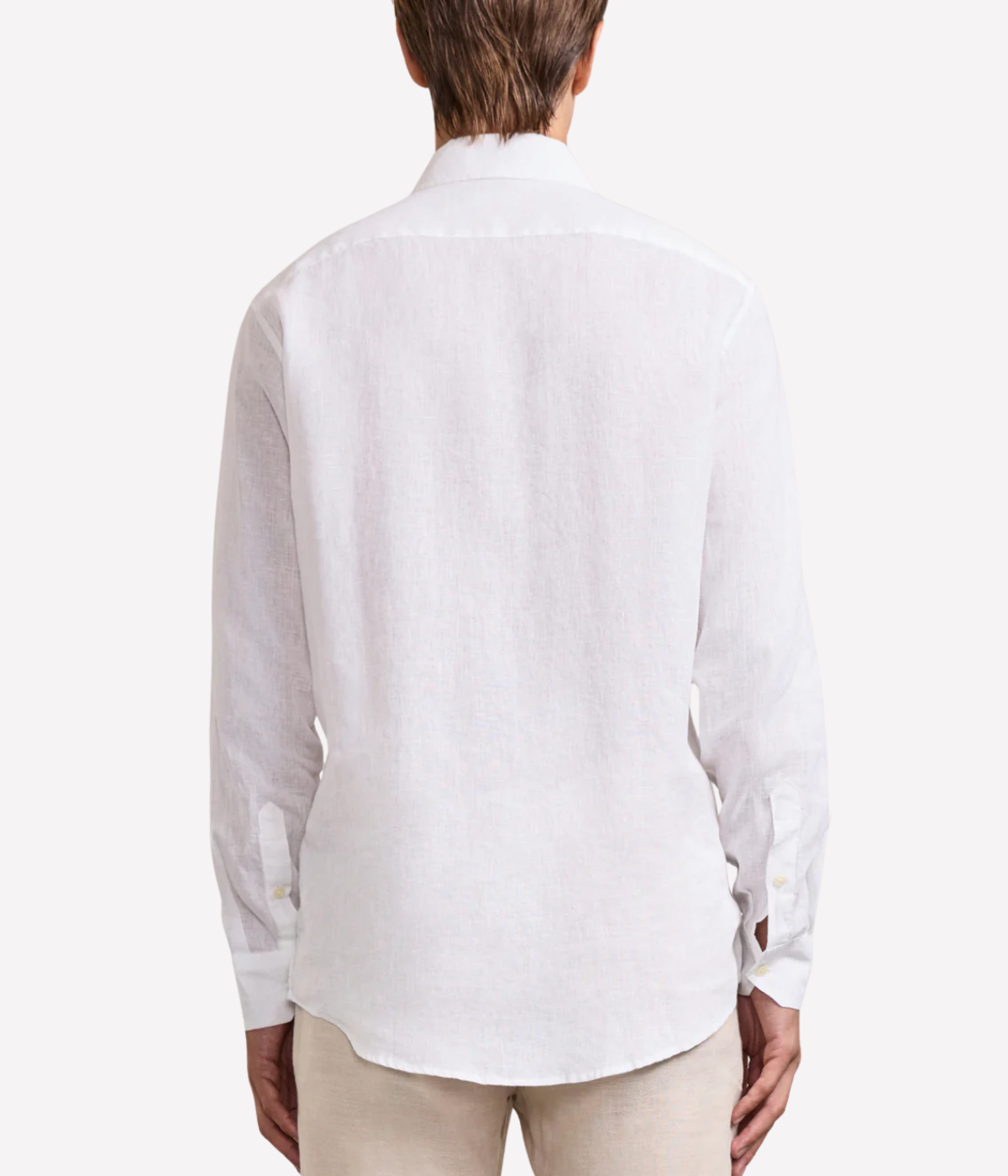 Back view of the Antonio Long Sleeve Linen Shirt by Frescobol Carioca, highlighting the lightweight, breathable fine Italian linen fabric. This classic men's linen shirt combines relaxed tailoring and timeless sophistication, ideal for polished, effortless dressing.