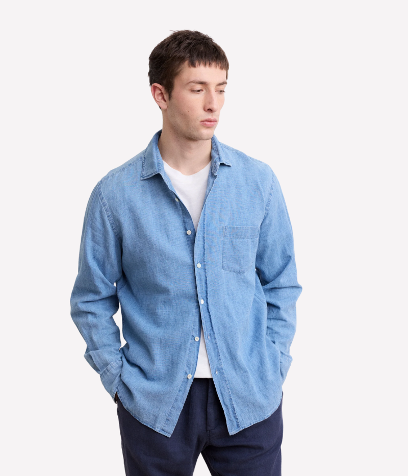 Hartford’s iconic Paul shirt in blue indigo gingham, made from a linen-cotton blend with a chest pocket and semi-Italian collar.