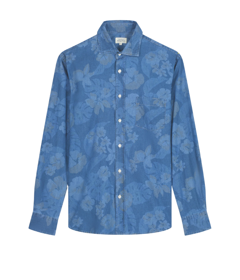 Hartford Paul shirt in hibiscus print with natural indigo dye, featuring a chest pocket, semi-Italian collar, and a relaxed regular fit.
