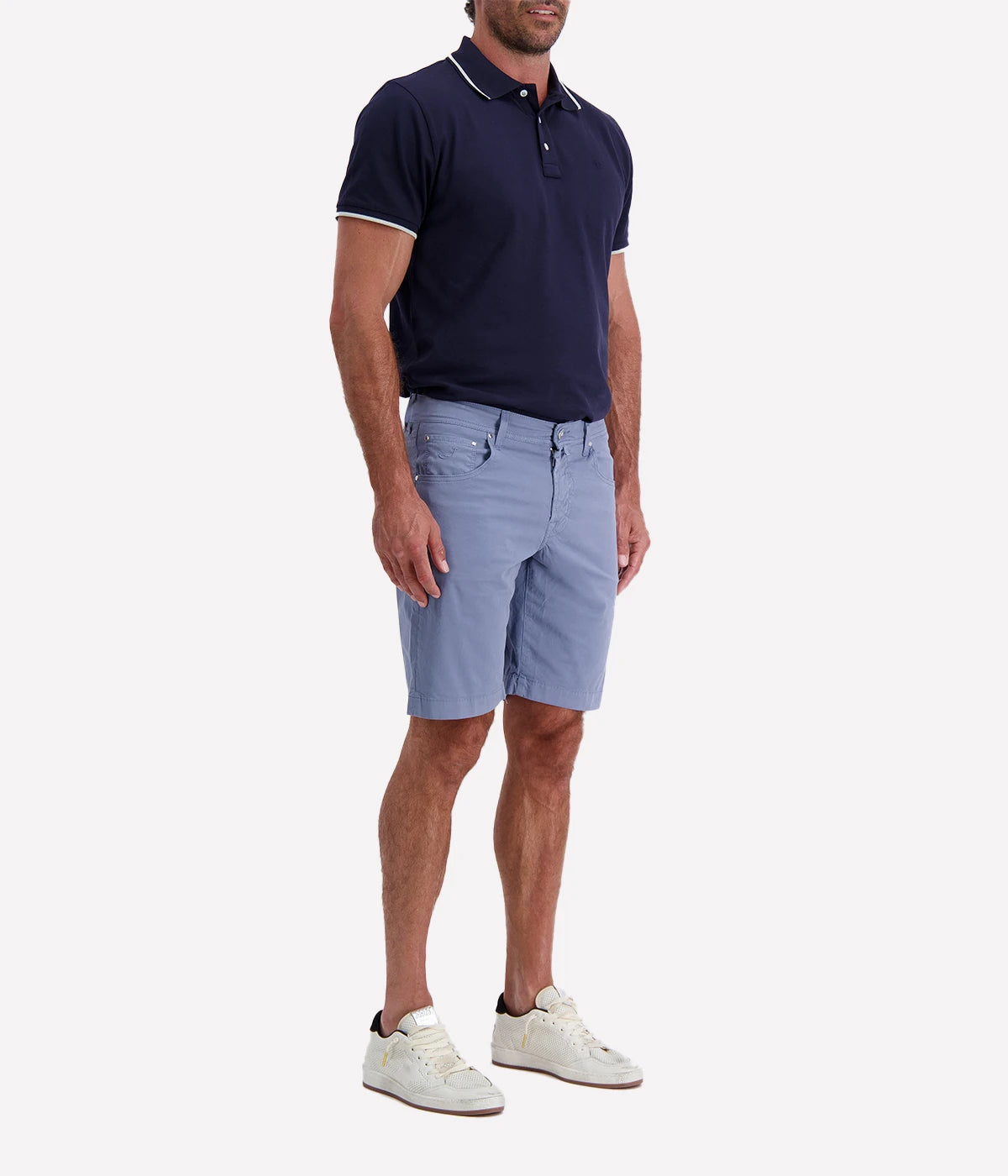 Jacob Cohen Nicolas Bermuda Shorts in a slim fit with a low waist, featuring a classic 5-pocket design. Made from a premium cotton blend with stretch for comfort. Made in Italy.