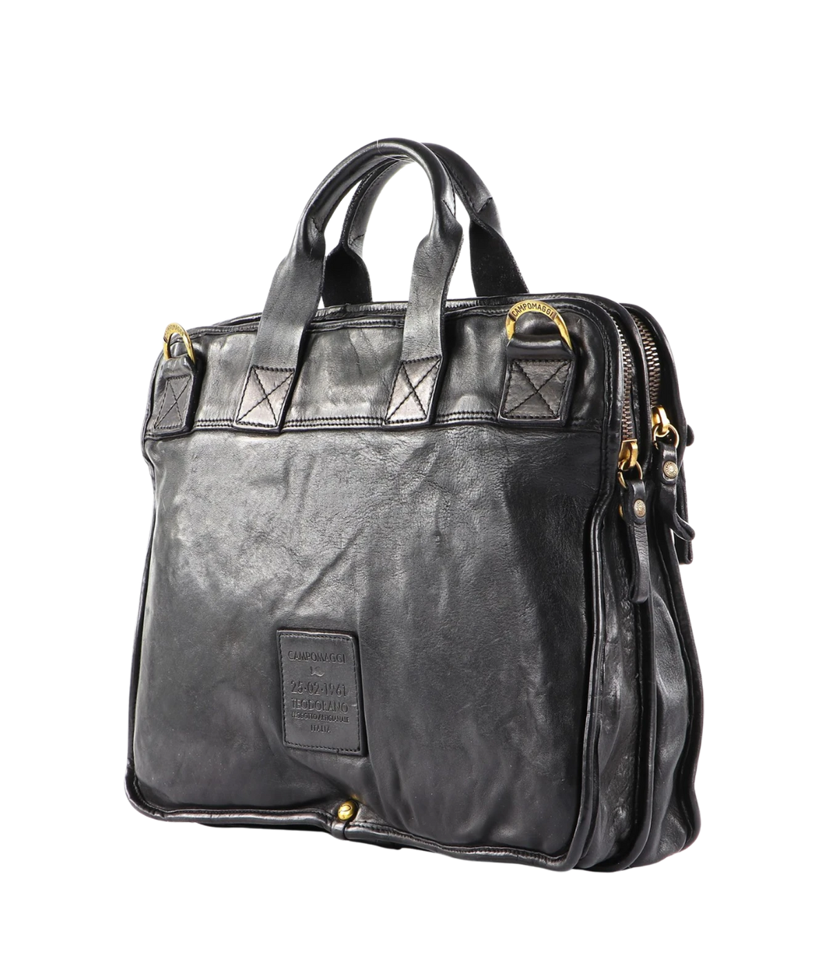 Three-quarter view of Campomaggi Briefcase in Black