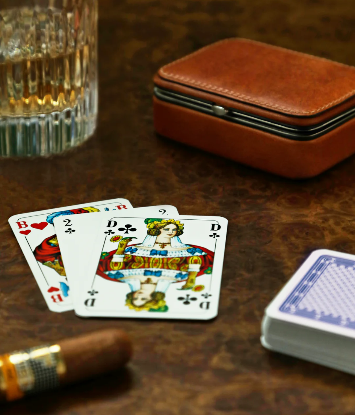 F. Hamman leather playing card set in cognac full-grain leather with suede lining and polished frame – luxury game accessory made in Germany.
