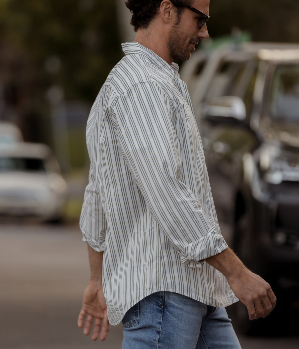 Finbar Woven Shirt in Army Green Beige Stripe
