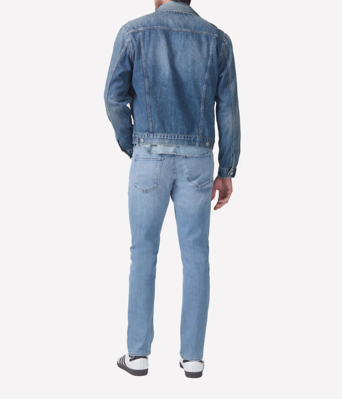 Gage jeans by Citizens of Humanity, crafted from heavyweight denim in light indigo with fading. Features a relaxed fit through the thigh, tapered ankle, zip fly closure, and a 10 1/4” rise. Made from cotton, lyocell, and elastane for structured comfort.