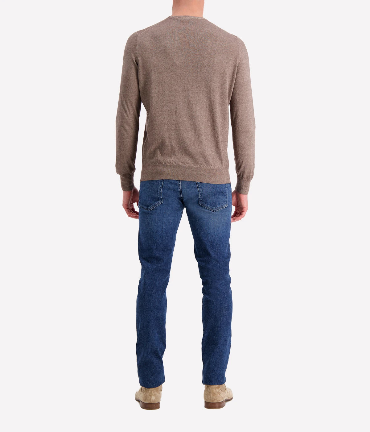 Gran Sasso crew long sleeve in 100% cashmere, offering a sleek and professional look, made in Italy.