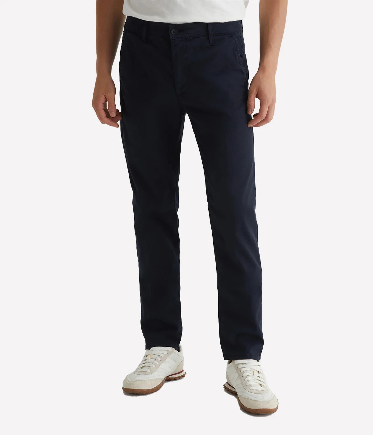 The Jamison Skinny Trouser in navy is a men's slim-fit trouser made from high-quality Sorrento Stretch Twill fabric. Featuring a tailored slim upper block and tapered leg openings, this versatile trouser is designed with welt pockets at the back, offering a modern, refined look. Crafted from a blend of cotton, lyocell, and elastane, it provides both comfort and flexibility, making it ideal for everyday wear.