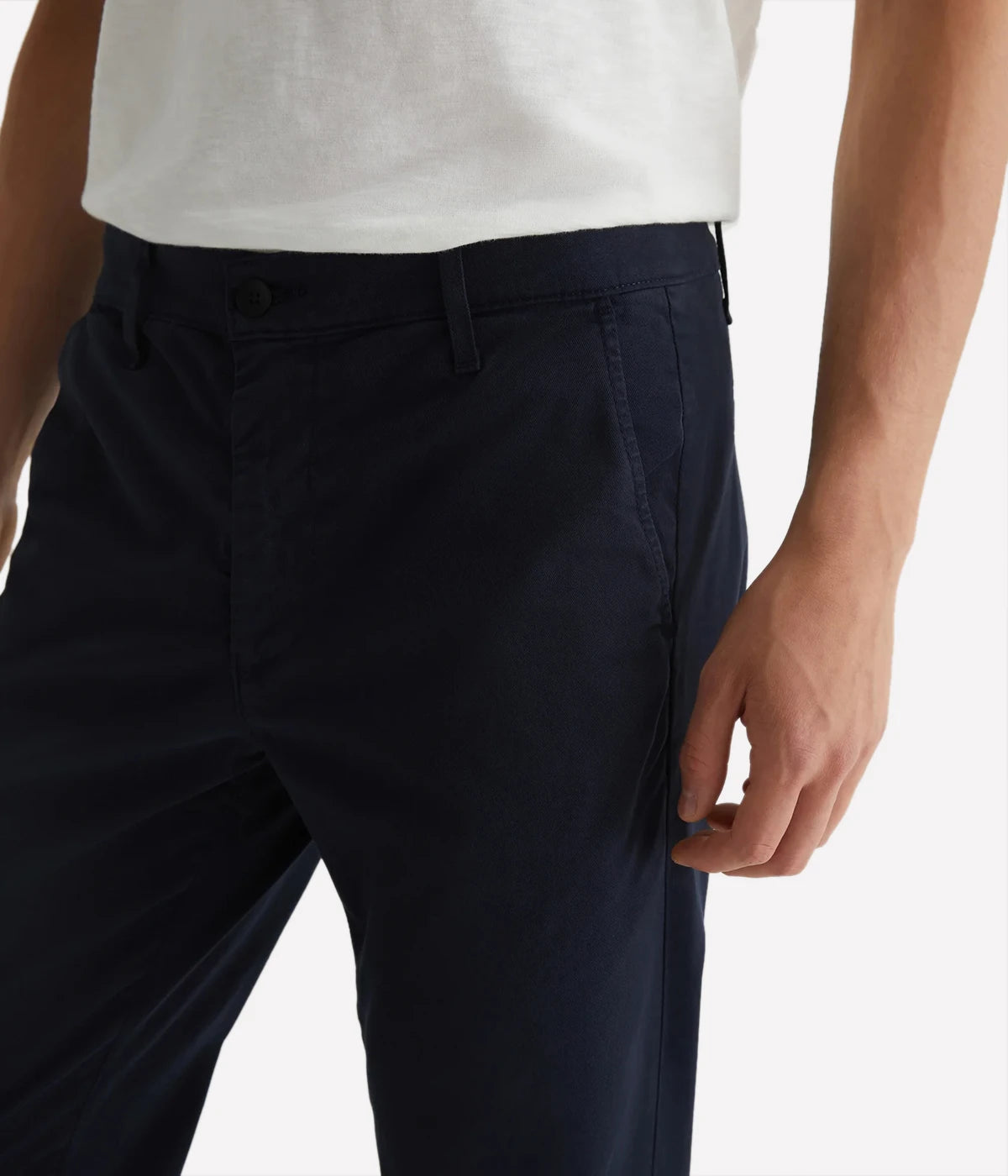 A close-up shot of the Jamison Skinny Trouser in navy, showcasing the Sorrento Stretch Twill fabric. The blend of cotton, lyocell, and elastane is visible, providing a comfortable, stretchy feel with a refined finish. Perfect for a polished, everyday look.