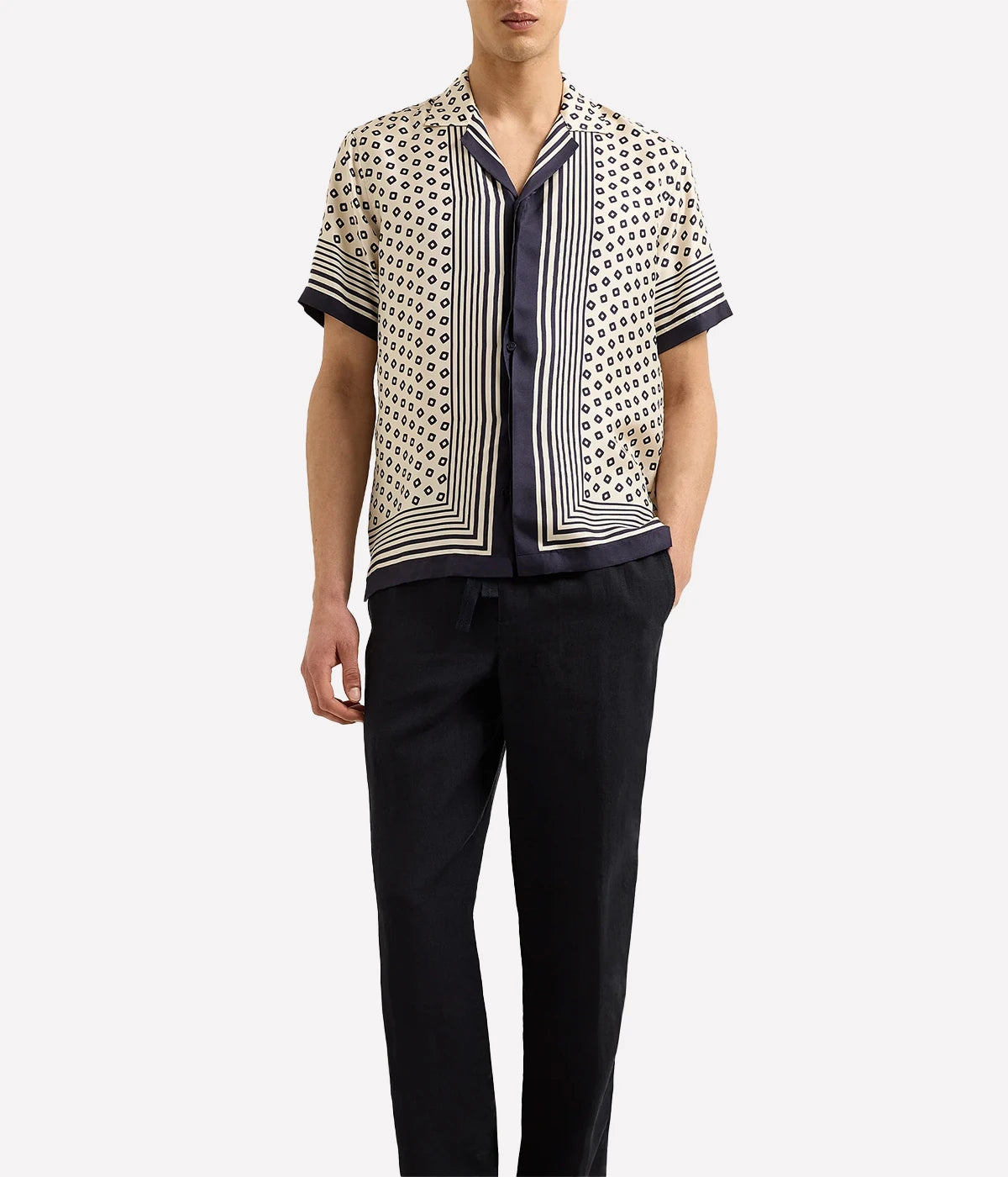 Men’s relaxed short-sleeve silk shirt in exclusive Lumina print with Capri collar and concealed placket – lightweight luxury summer shirt