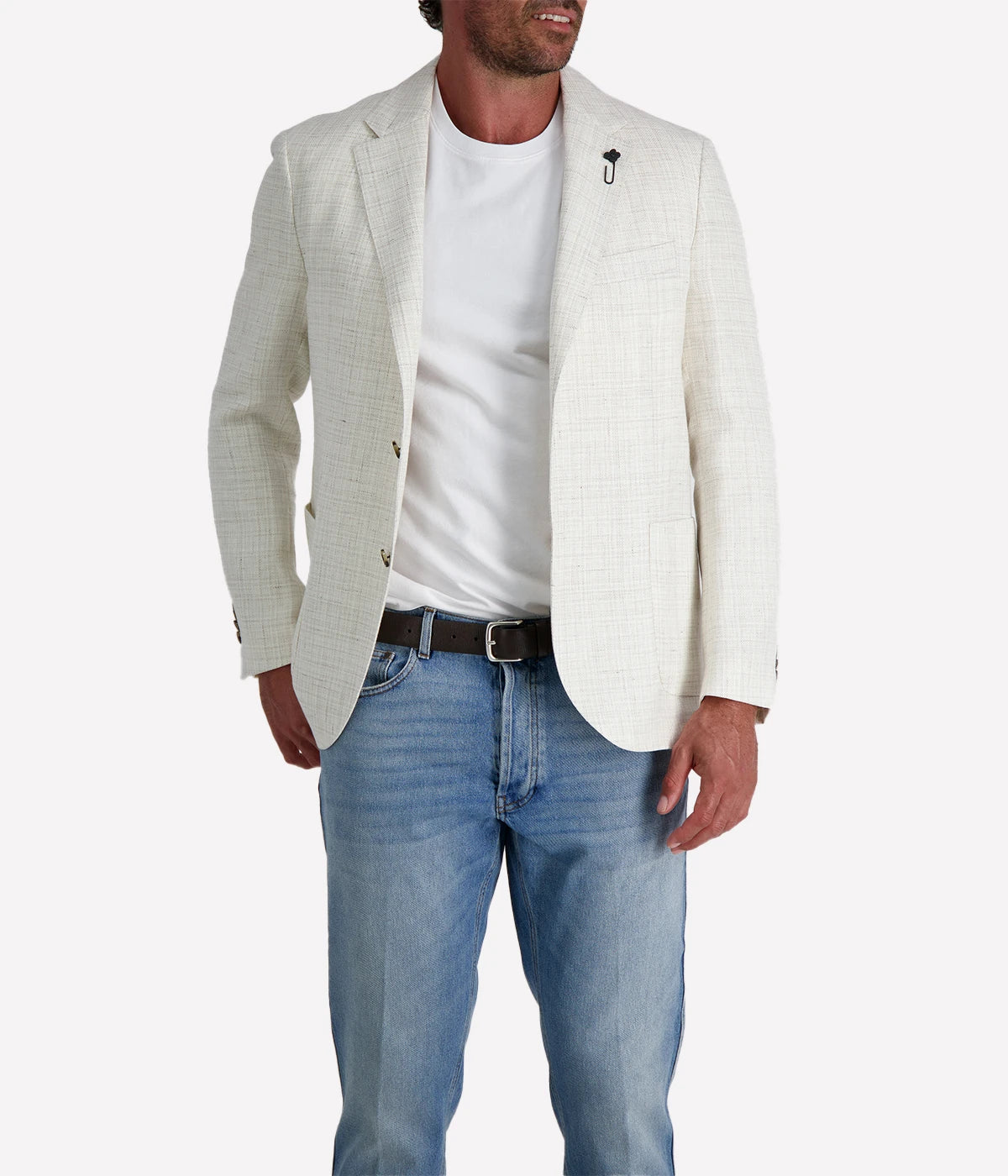 A white/cream Lardini jacket crafted from a blend of 60% linen and 40% virgin wool. The single-breasted design features a classic lapel and is finished with the signature Lardini boutonnière. Tailored fit for a sharp, refined silhouette.