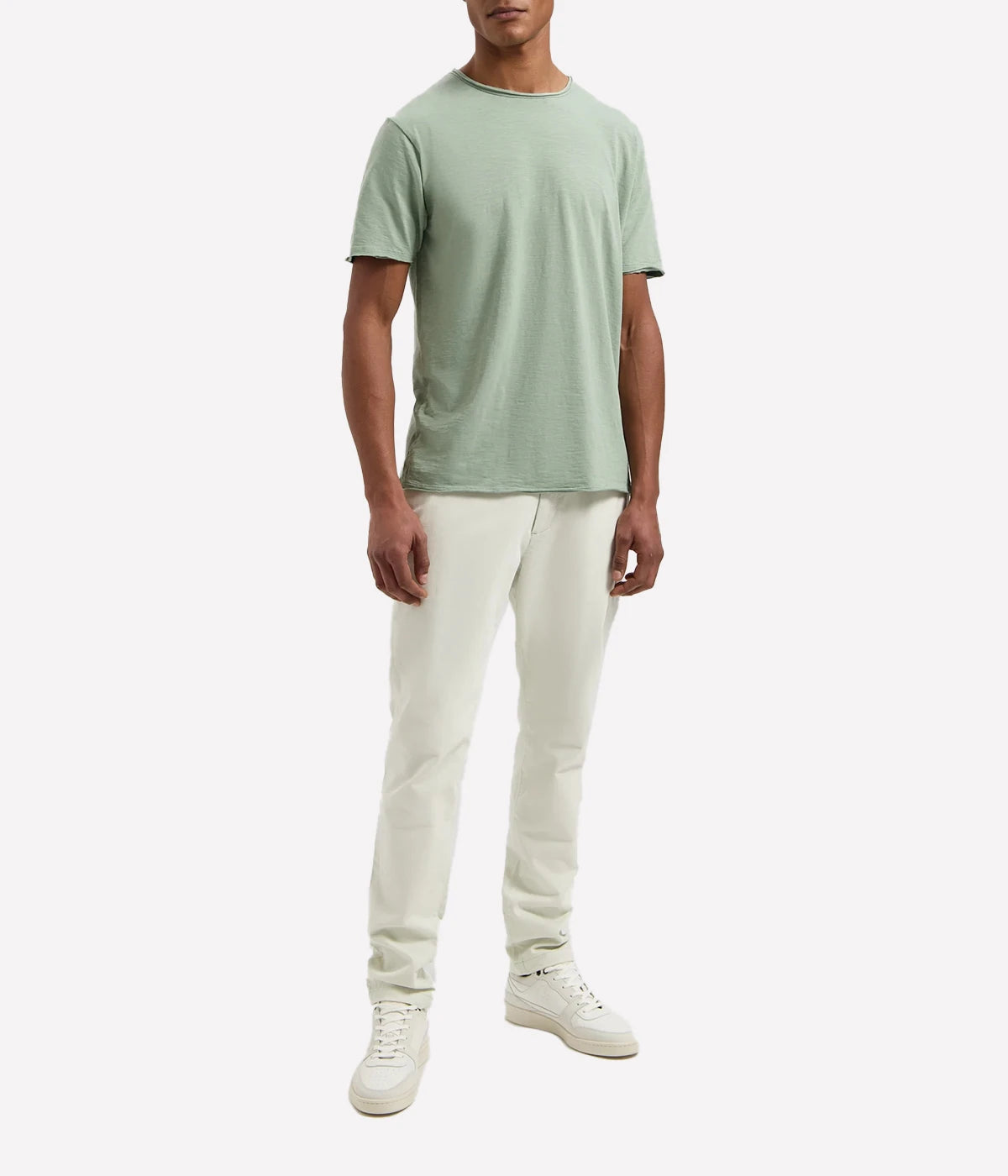 Men's organic cotton t-shirt in seasonal colours with raw edge detailing and regular fit