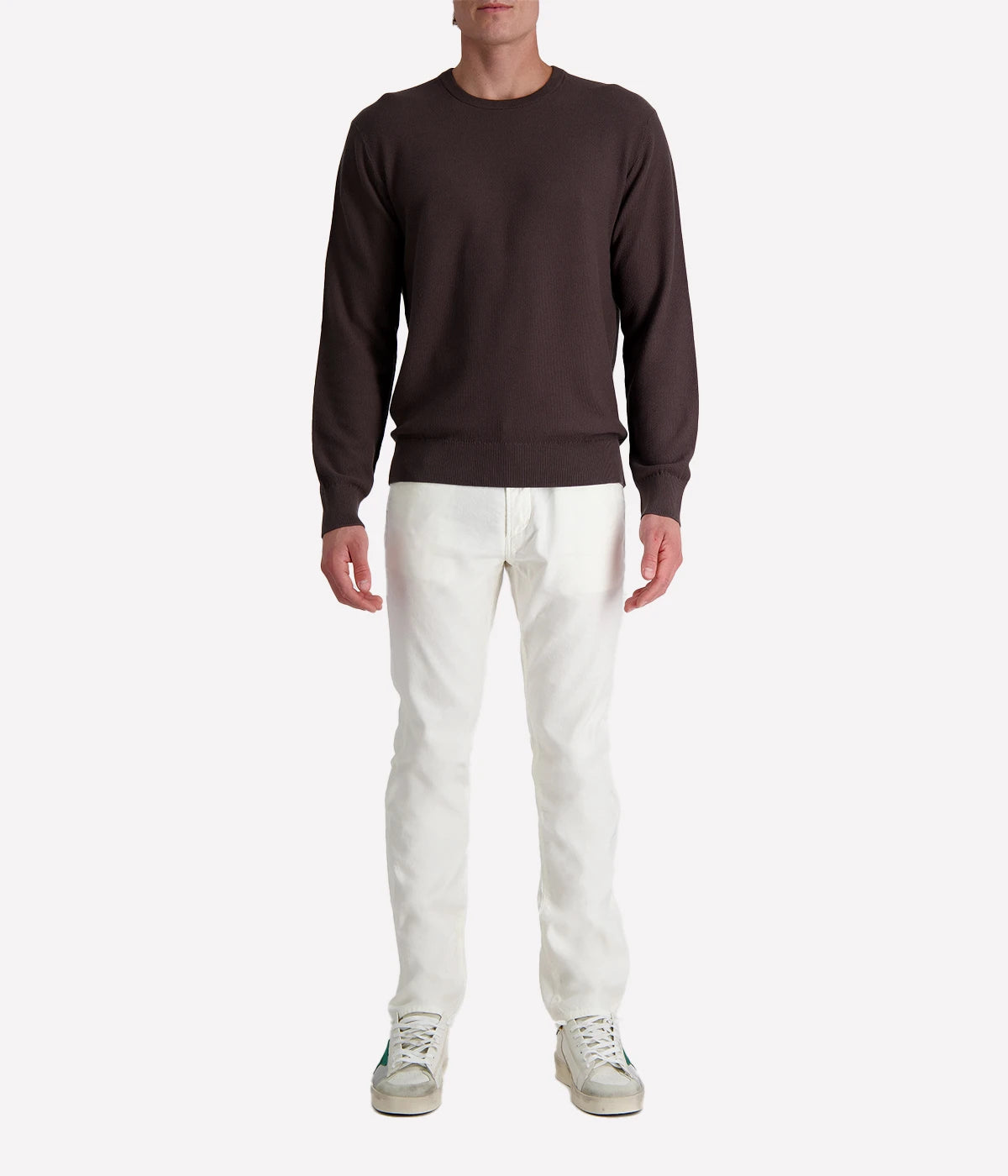 Woody brown men’s quilted cotton piqué sweater with a round collar and long sleeves, designed for lightweight layering and smart casual versatility.