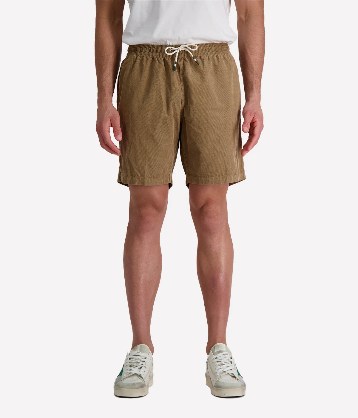 Hartford long-fit corduroy shorts in cigar with an elastic drawstring waistband and relaxed silhouette, made from 100% organic cotton for breathable summer comfort.