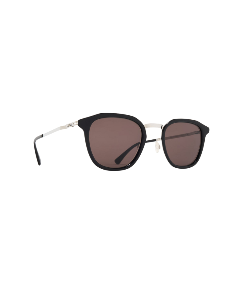 Angled view of the Pavi sunglasses, emphasising the combination of contemporary design and comfort-focused construction.