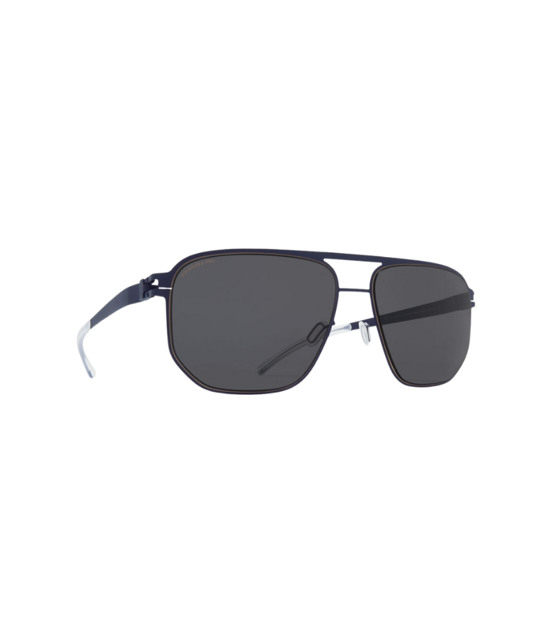 Angled view of the Perry Sun 510 sunglasses, emphasising the contemporary design and superior Polarised Pro lenses for optimal eye protection.