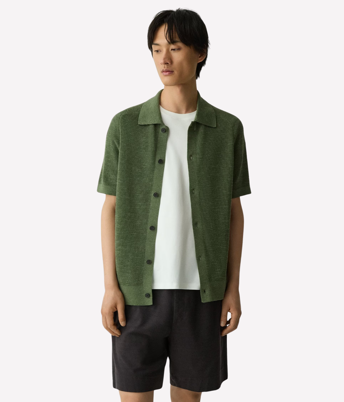 Men’s Theory short-sleeve linen cotton blend shirt with spread collar and button-front closure, lightweight Italian knit.