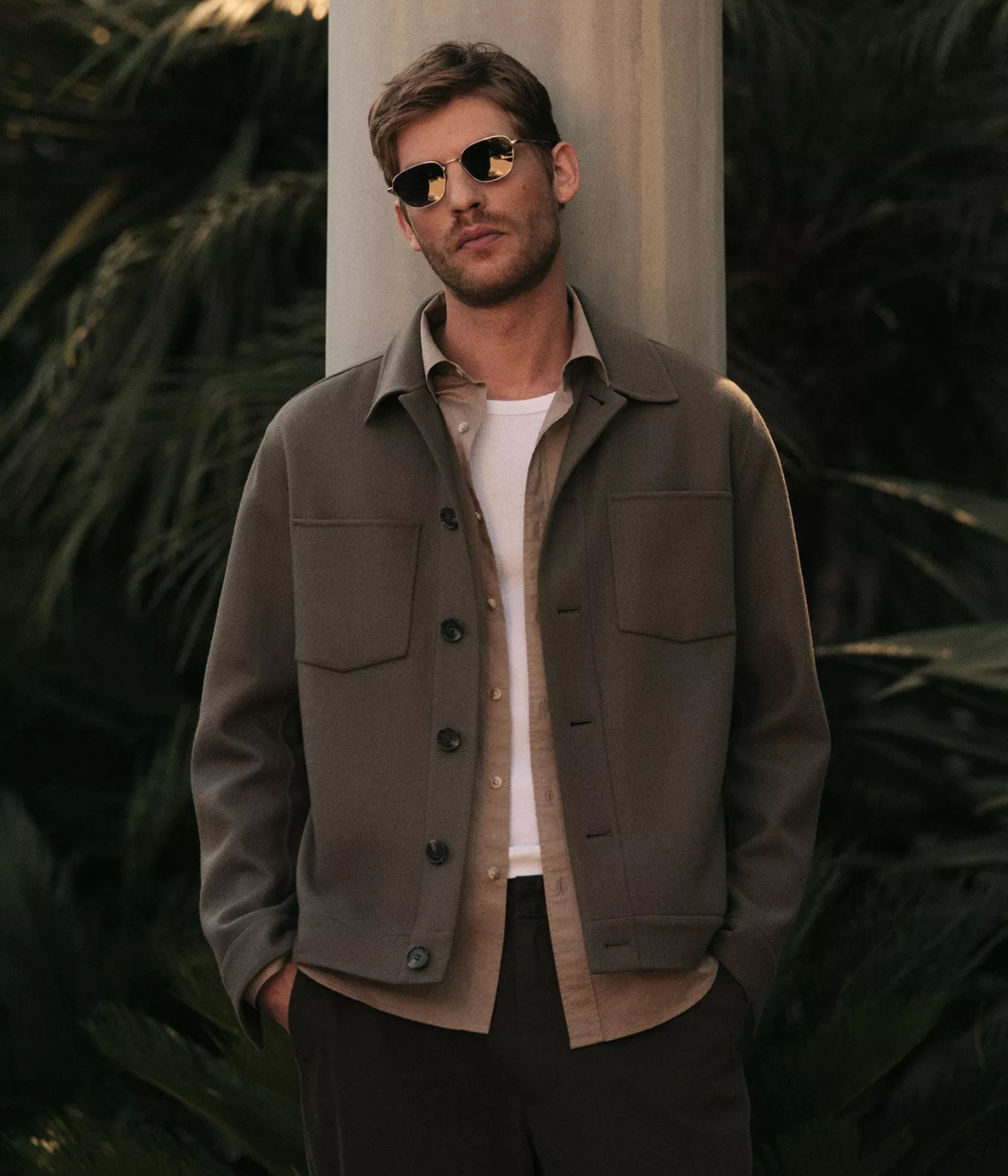 Men’s wool-blend shop jacket with patch pockets and button-front in a clean, tailored silhouette – transitional outerwear at Calexico Man