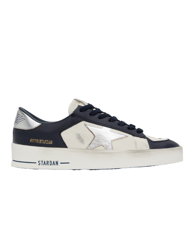 The Golden Goose Stardan Nappa Sneakers feature a luxurious Nappa leather upper with a sleek star toe and heel, combining sophistication and sporty style. The high-quality materials offer comfort and durability, making these sneakers a versatile addition to any wardrobe. Perfect for elevating both casual and dressed-up looks.