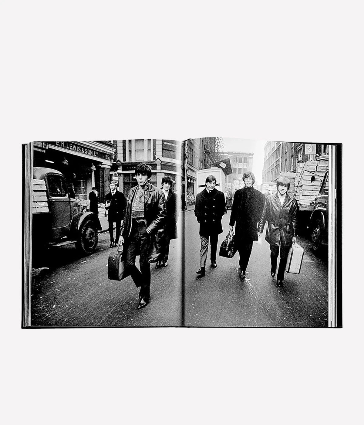 Terry Oneills Rock n Roll in Black