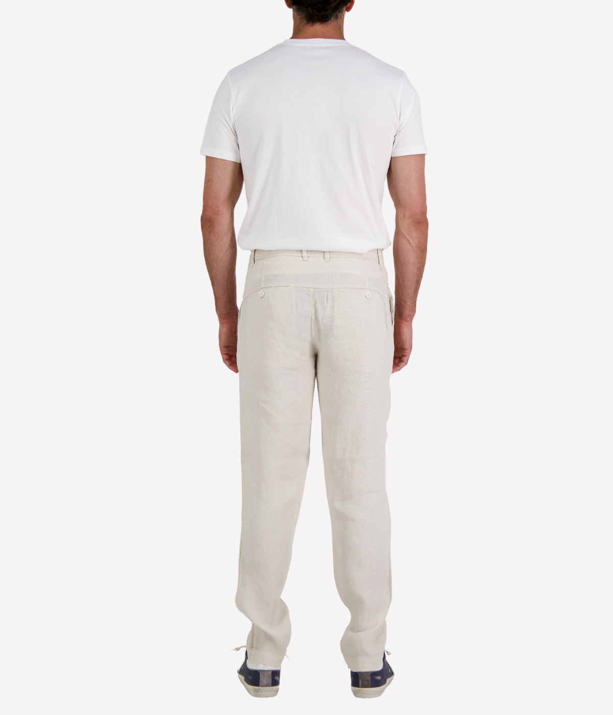 Men’s Transit linen blend trousers in light neutral tone with welt pockets and button closure, made in Italy.