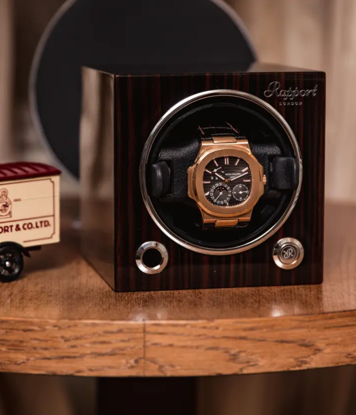 Evolution Cube Watch Winder in Macassar Wood