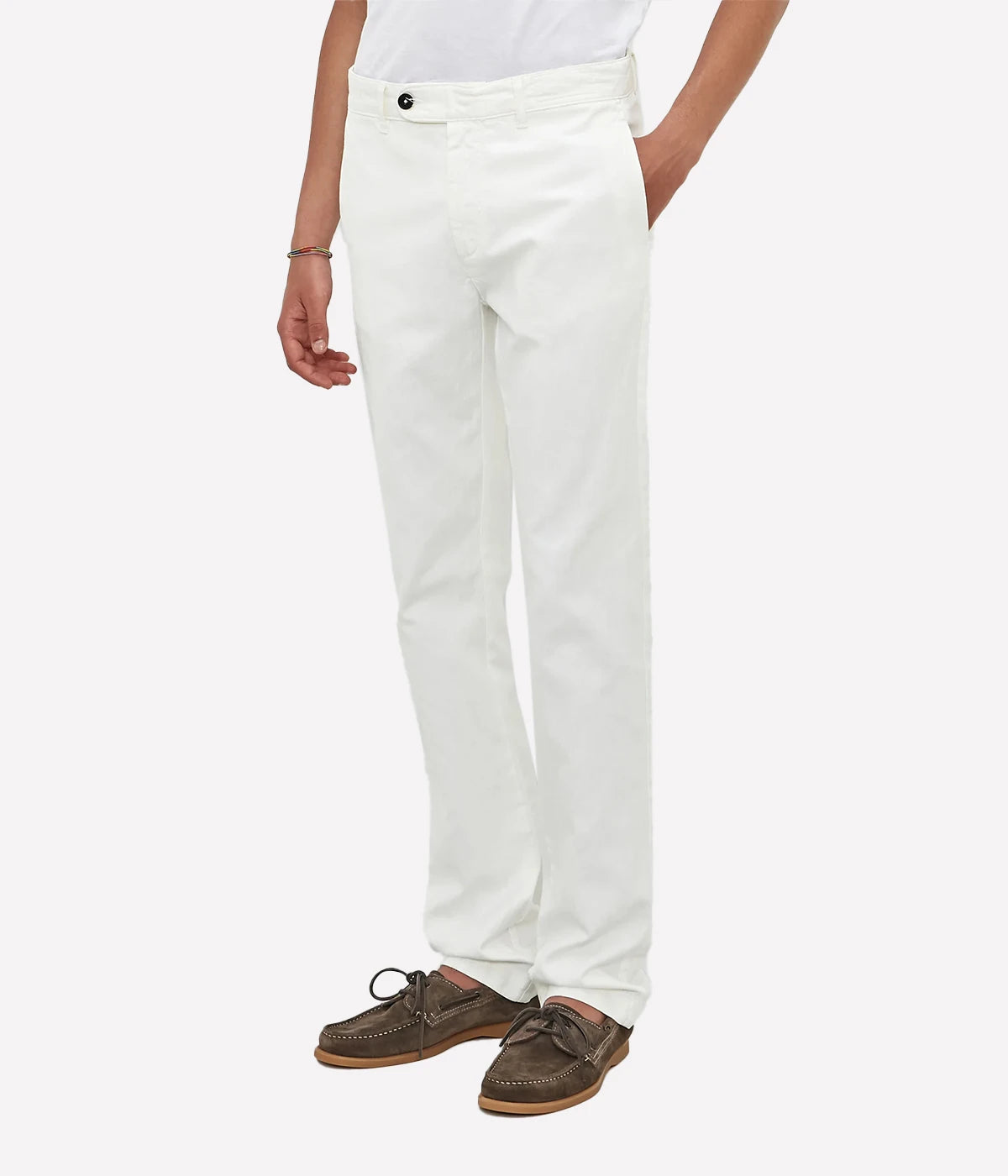 Men's regular-fit cotton-linen trousers with tab-button closure and welt pockets.