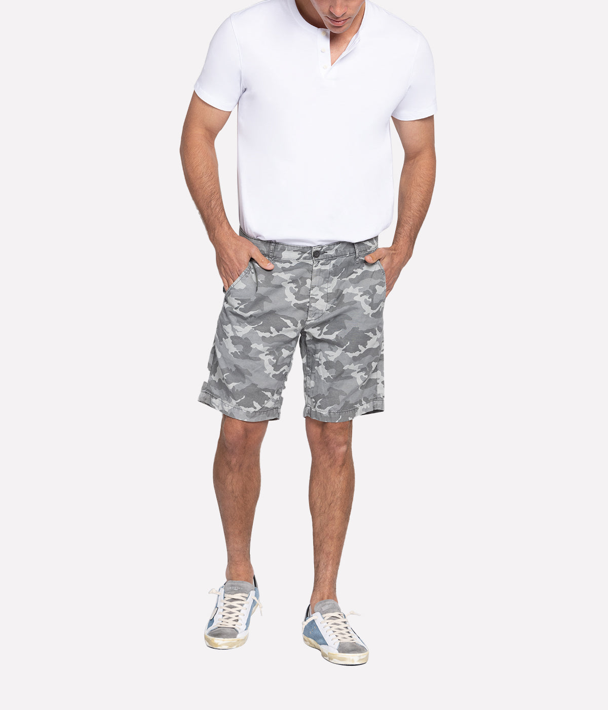 Wanderer Short in Camo Smoke Grey
