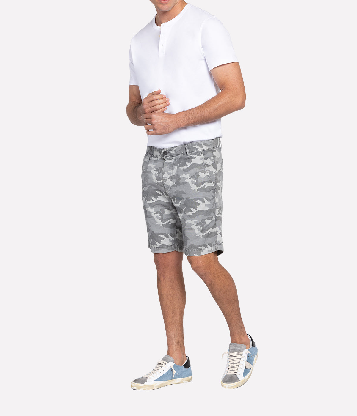 Wanderer Short in Camo Smoke Grey