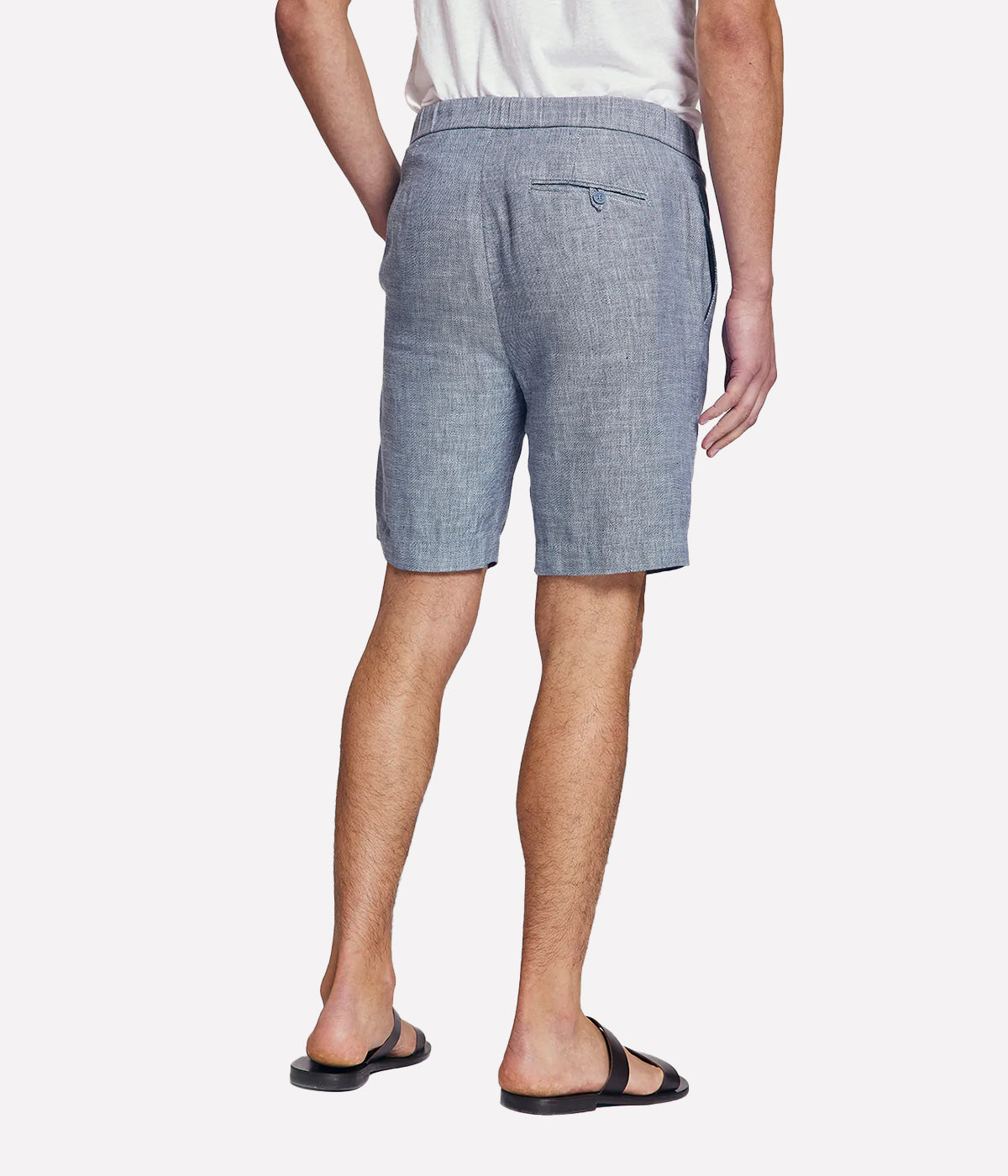 Frescobol Carioca Felipe Linen Shorts with drawstring waistband, sporty silhouette, and practical pockets.