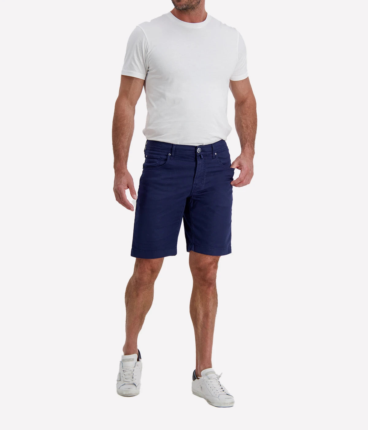 Jacob Cohën Nicolas Bermuda 5 PKT Slim Fit in Y73 Dark Blue Suede Patch – Front View Tailored Bermuda Shorts