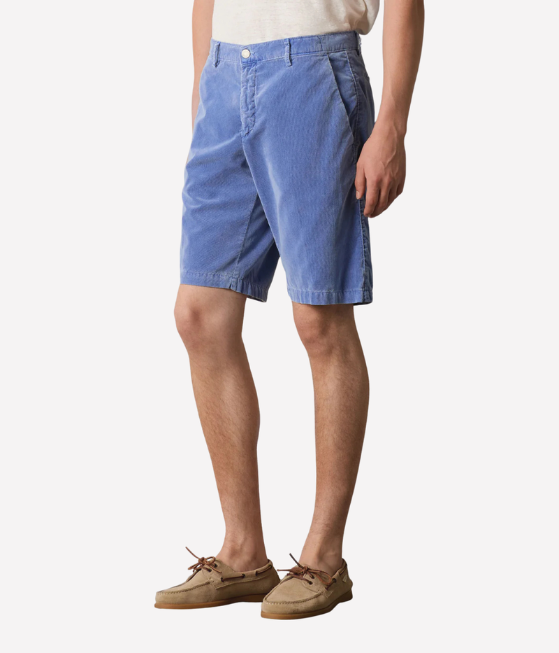 Vela Short in Capri