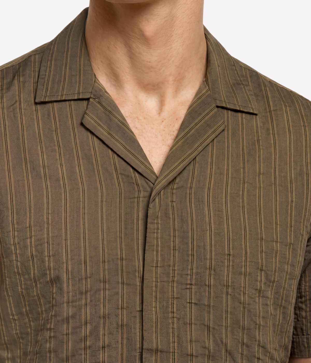 Orlebar Brown Maitan Villa Stripe Shirt in Bronze close-up of the Capri collar.