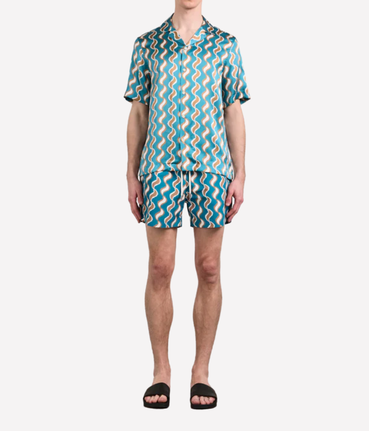 Frescobol Carioca Roberto Silk Shirt Short Sleeve Copacabana Paisley in Teal – Full Front View on Model Printed Silk Camp Collar Shirt