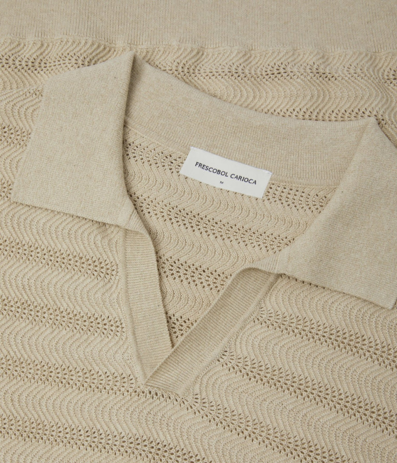 Frescobol Carioca Rino Cotton Jacquard Wave Short Sleeve Knit Polo in Sand – Close Up View on Collar Jacquard Knit Polo