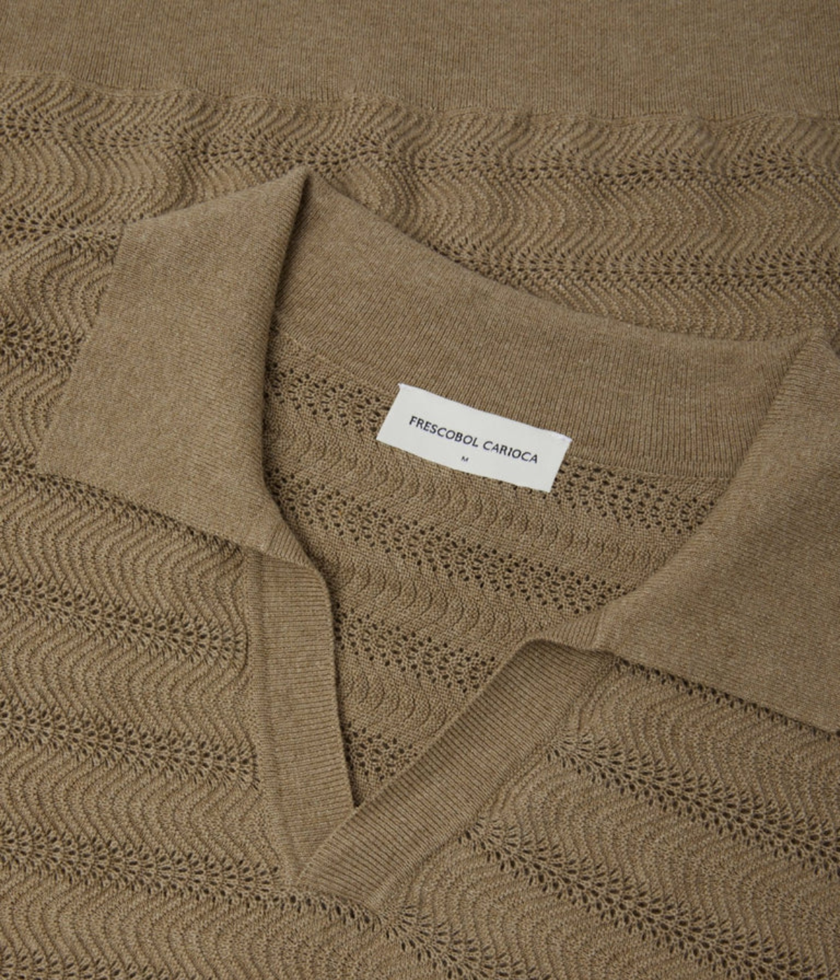 Frescobol Carioca Rino Cotton Jacquard Wave Short Sleeve Knit Polo in Light Brown – Close Up View on Collar Jacquard Knit Polo