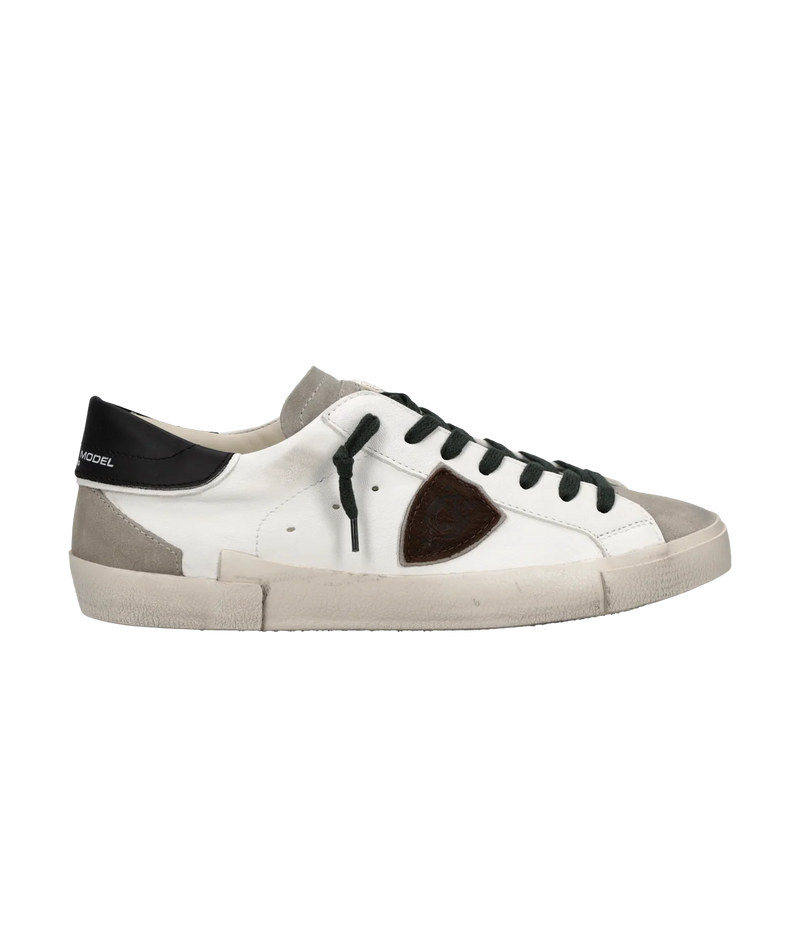 Philippe Model Prsx Low Man in Vintage Mixage Blanc Noir side view featuring leather and suede upper with signature shield