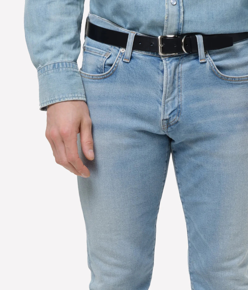 Close-up of Citizens of Humanity London Tapered Slim Perform Jean in Light Wash showing the waist and wash