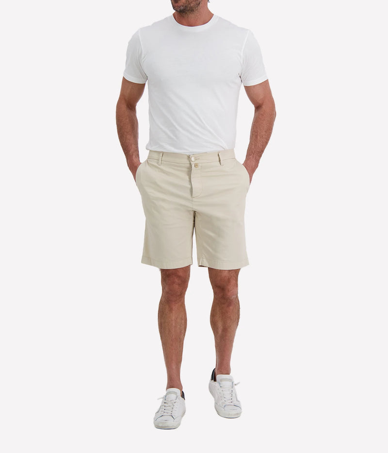 Jacob Cohën George Bermuda Chino Regular Fit in Light Beige Suede Patch – Front View Bermuda Chino Shorts