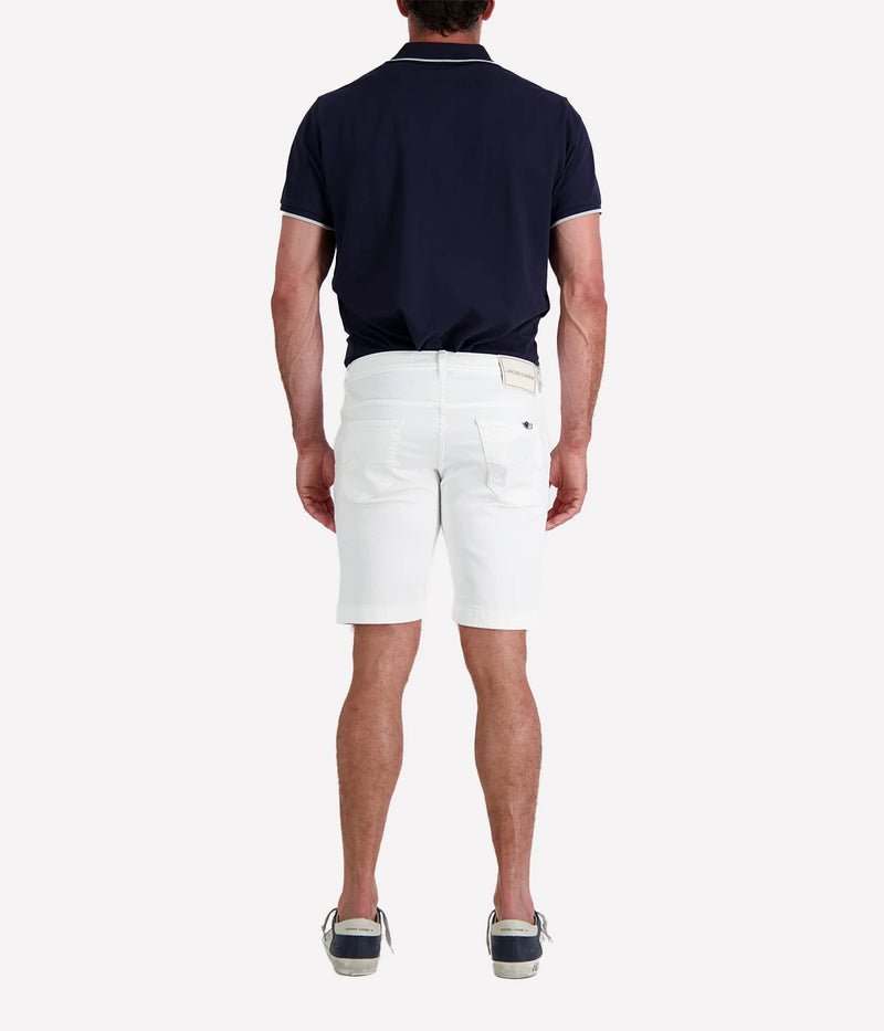 Jacob Cohen Lou Bermuda Shorts in a slim fit with a low waist, featuring a classic 5-pocket design and slant front pockets, crafted from a stretch cotton blend. Made in Italy.