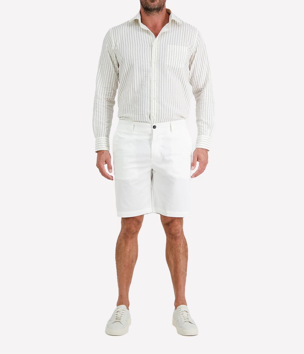 Bermuda Chino In White