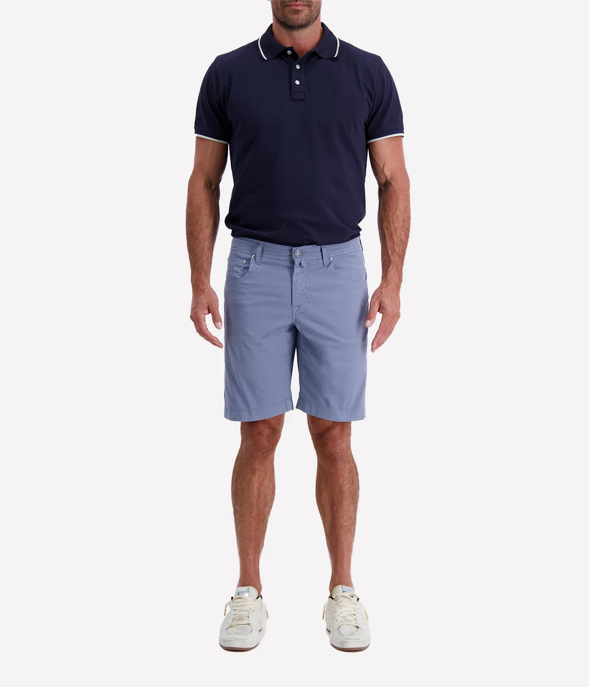 Jacob Cohen Nicolas Bermuda Shorts in a slim fit with a low waist, featuring a classic 5-pocket design. Made from a premium cotton blend with stretch for comfort. Made in Italy.