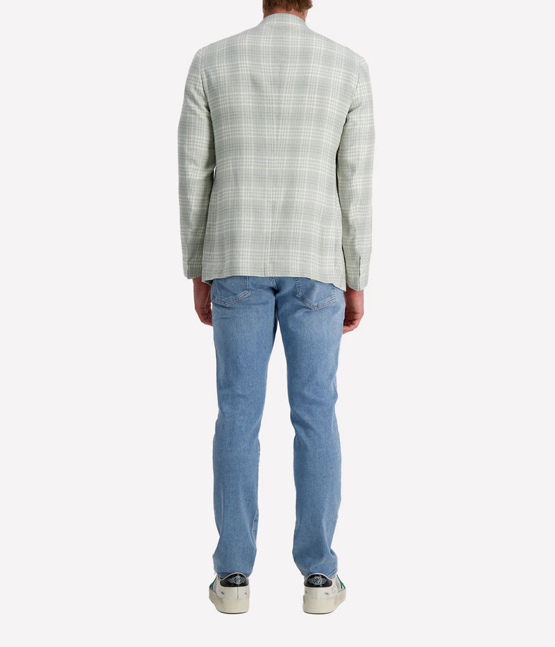 Eleventy slim fit chequered blazer crafted from Ermenegildo Zegna linen-wool-silk blend with three-roll-two design and ticket pocket.
