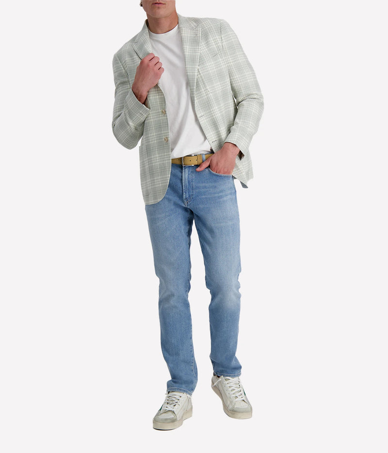 Eleventy slim fit chequered blazer crafted from Ermenegildo Zegna linen-wool-silk blend with three-roll-two design and ticket pocket.