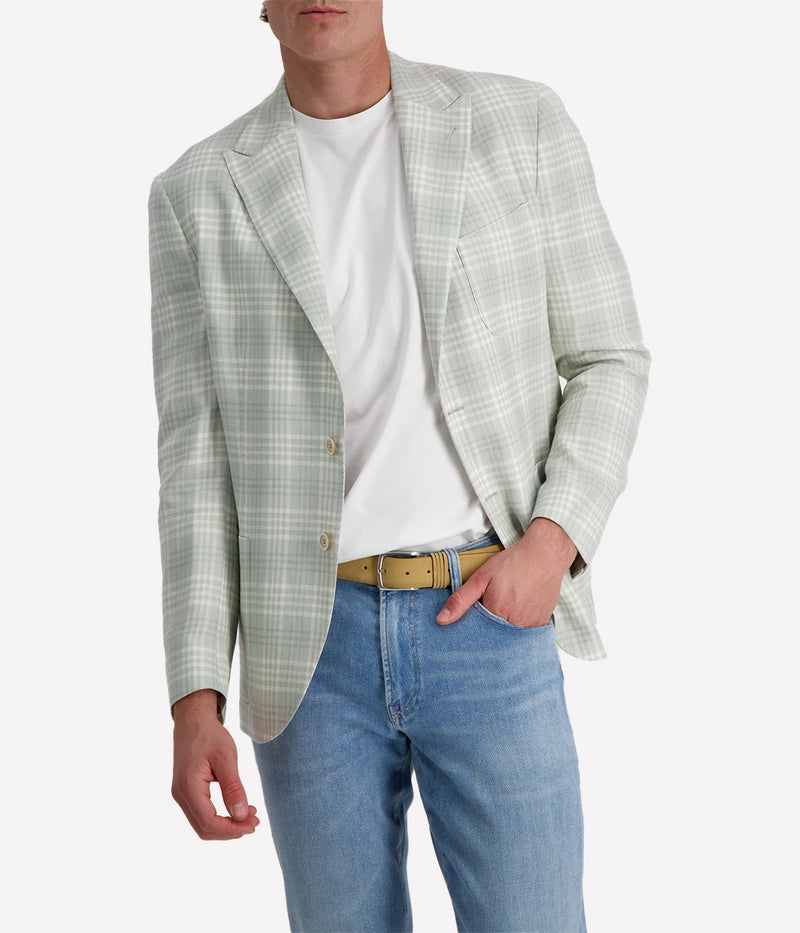 Eleventy slim fit chequered blazer crafted from Ermenegildo Zegna linen-wool-silk blend with three-roll-two design and ticket pocket.