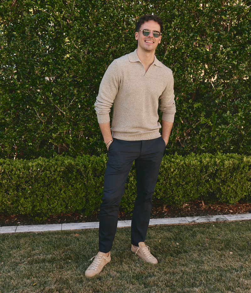 Men’s slim fit navy Alberto chinos in stretch twill with zip and button closure, perfect for smart-casual or weekend wear.