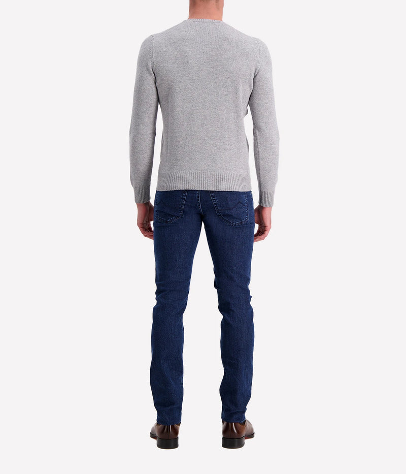Gran Sasso long sleeve crewneck in 100% merino wool, offering durability and comfort, made in Italy