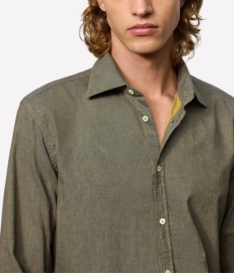 Classic Shirt in Verde