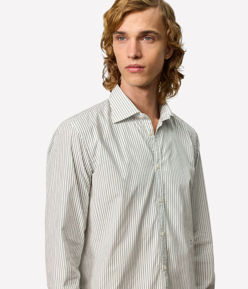 Classic Shirt in Pine